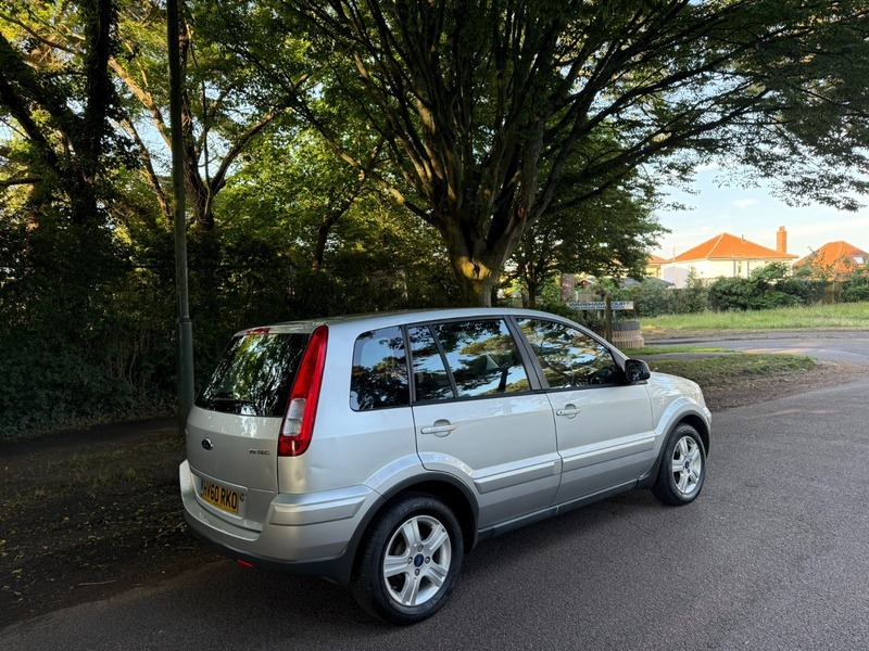 Ford Fusion Zetec Silver #6