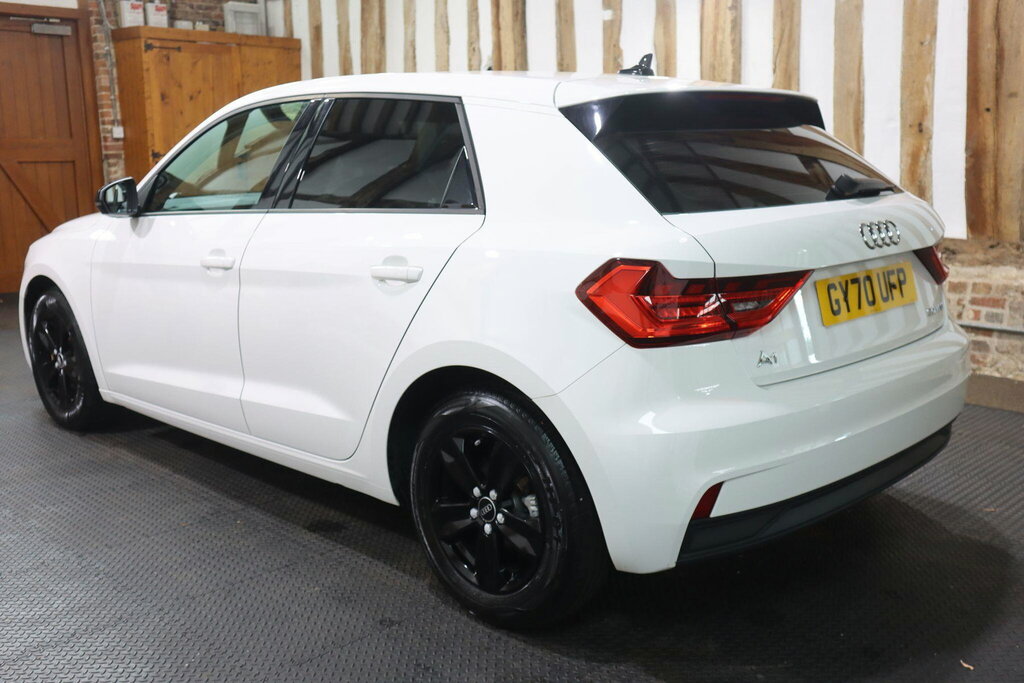 Audi A1 1.0 Tfsi 30 Technik Sportback Euro 6 S S White #4