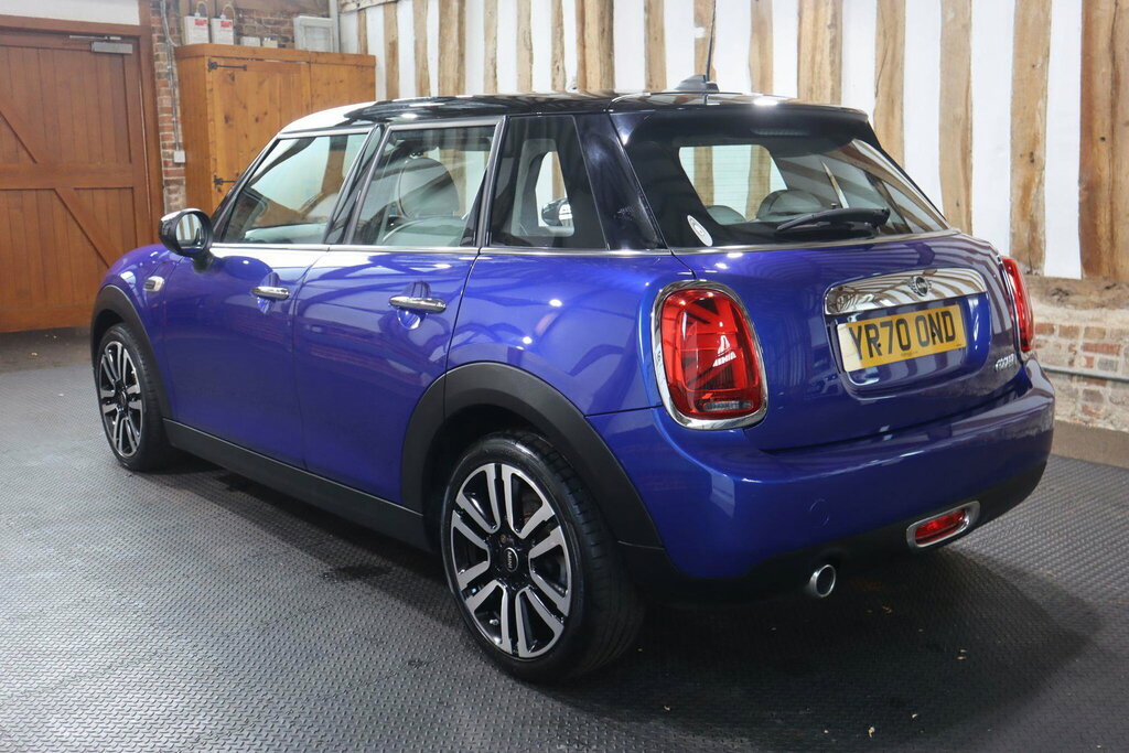 Mini Hatch 1.5 Cooper Exclusive Euro 6 S S YR70OND Blue #4