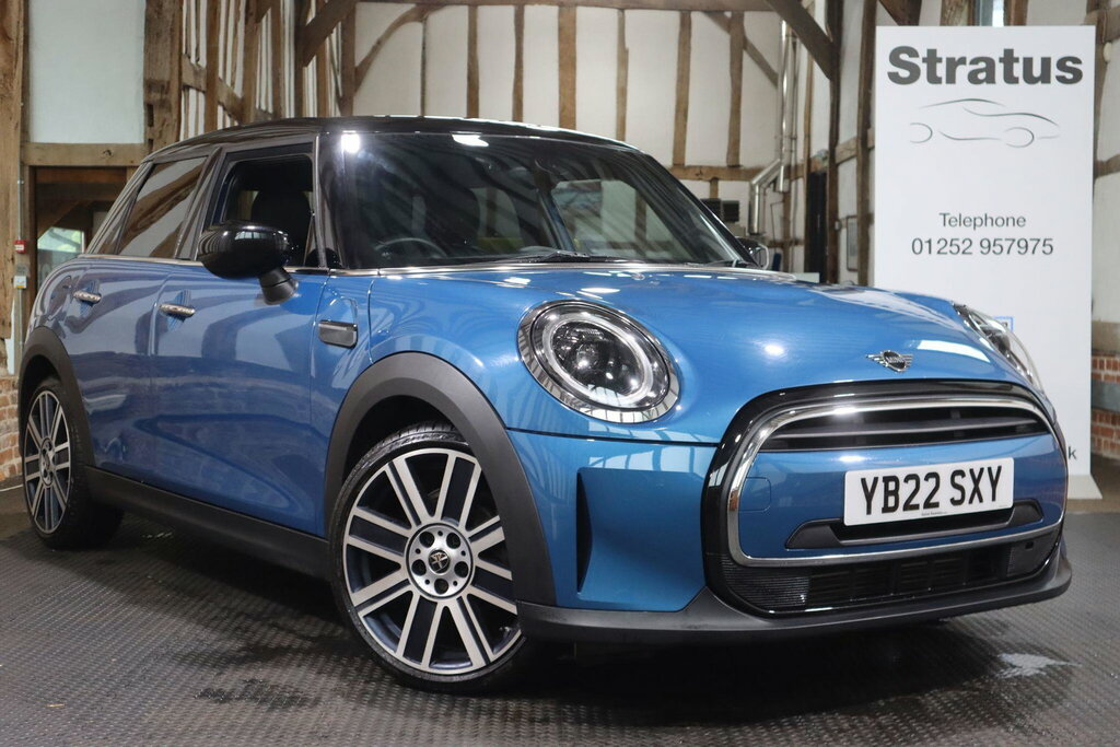 Mini Hatch 1.5 Cooper Exclusive Euro 6 S S Blue