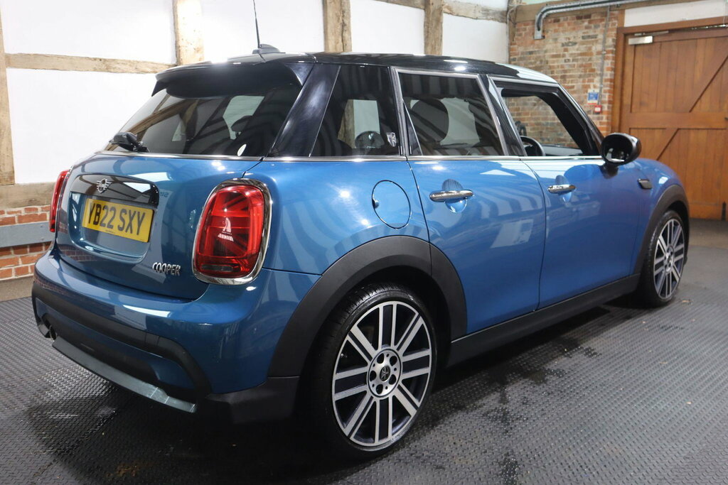 Mini Hatch 1.5 Cooper Exclusive Euro 6 S S YB22SXY Blue #6