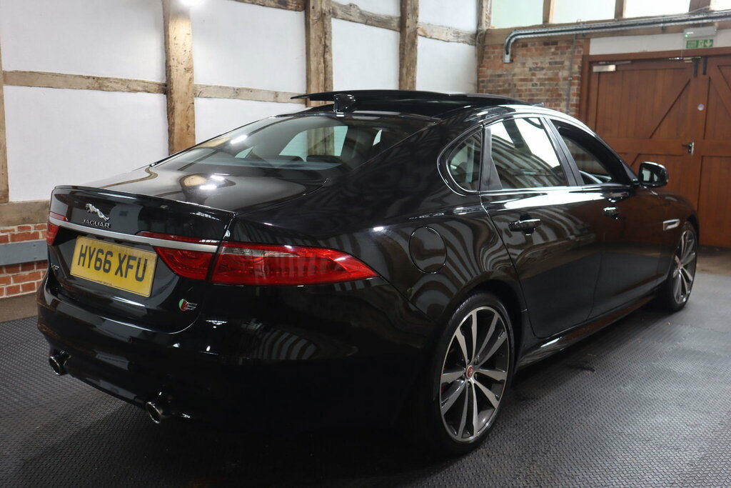 Jaguar XF 3.0D V6 S Euro 6 S S Black #5