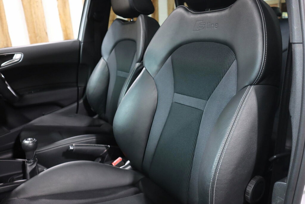 Audi A1 Tfsi Sport White #26