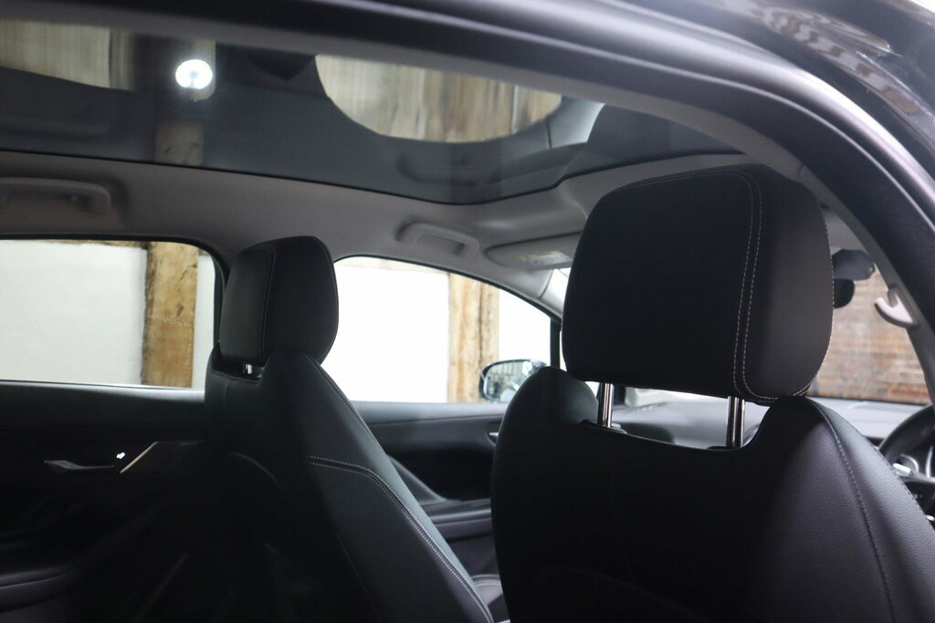 Jaguar I-Pace S Black #33