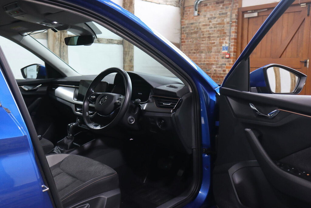 Skoda Kamiq 1.0 Tsi 110 Se L Dsg Red #15