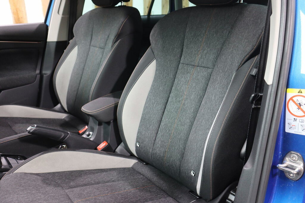 Skoda Kamiq 1.0 Tsi 110 Se L Dsg Red #25
