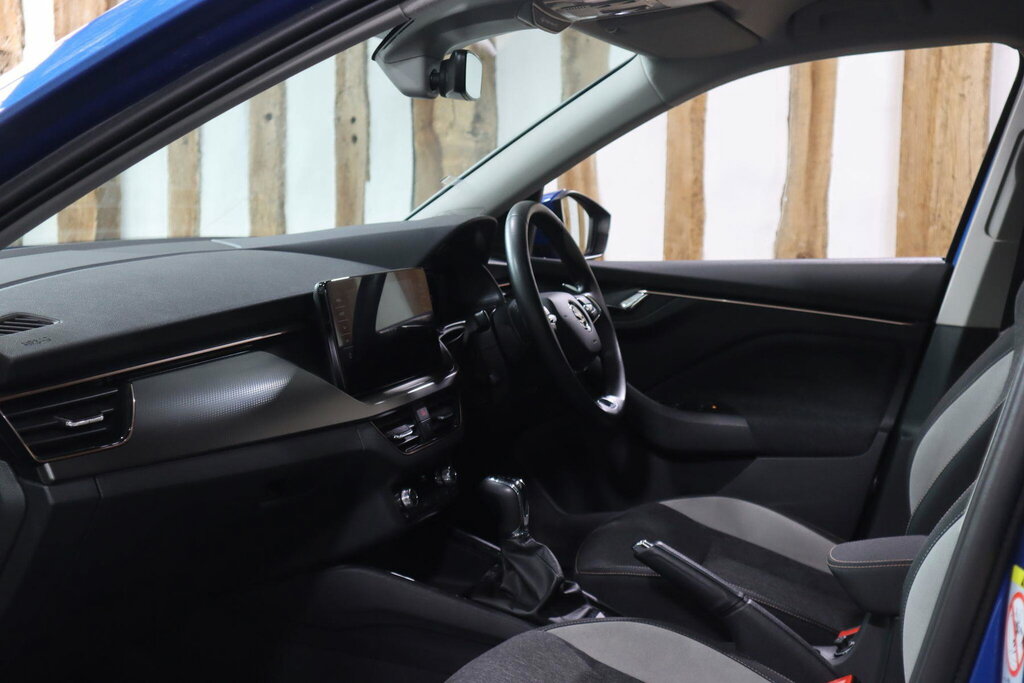 Skoda Kamiq 1.0 Tsi 110 Se L Dsg Red #23