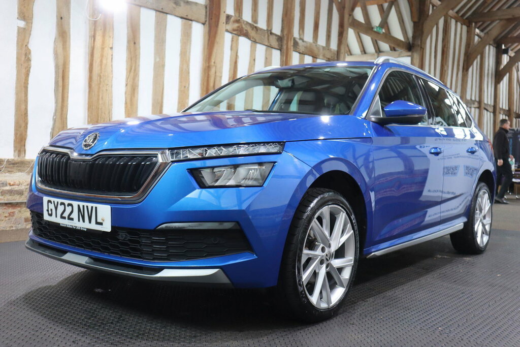 Skoda Kamiq 1.0 Tsi 110 Se L Dsg Red #9