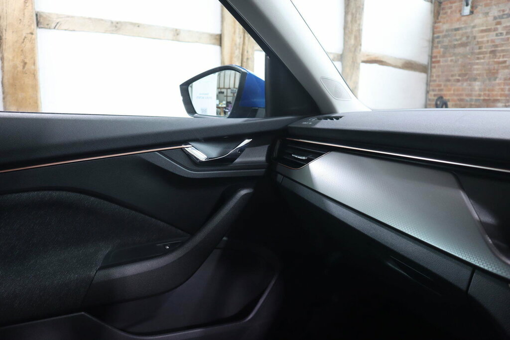 Skoda Kamiq 1.0 Tsi 110 Se L Dsg Red #55