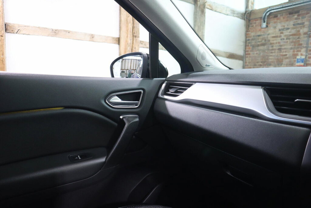 Renault Captur 1.3 Tce 130 S Edition Edc White #56
