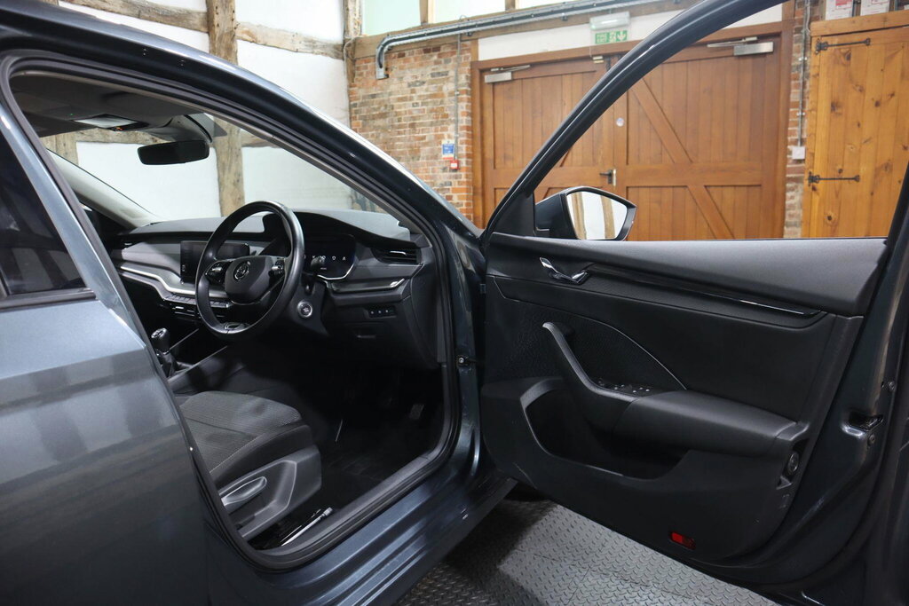 Skoda Octavia Tsi Act Se Silver #14