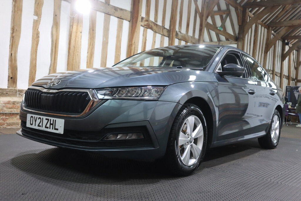 Skoda Octavia Tsi Act Se Silver #9