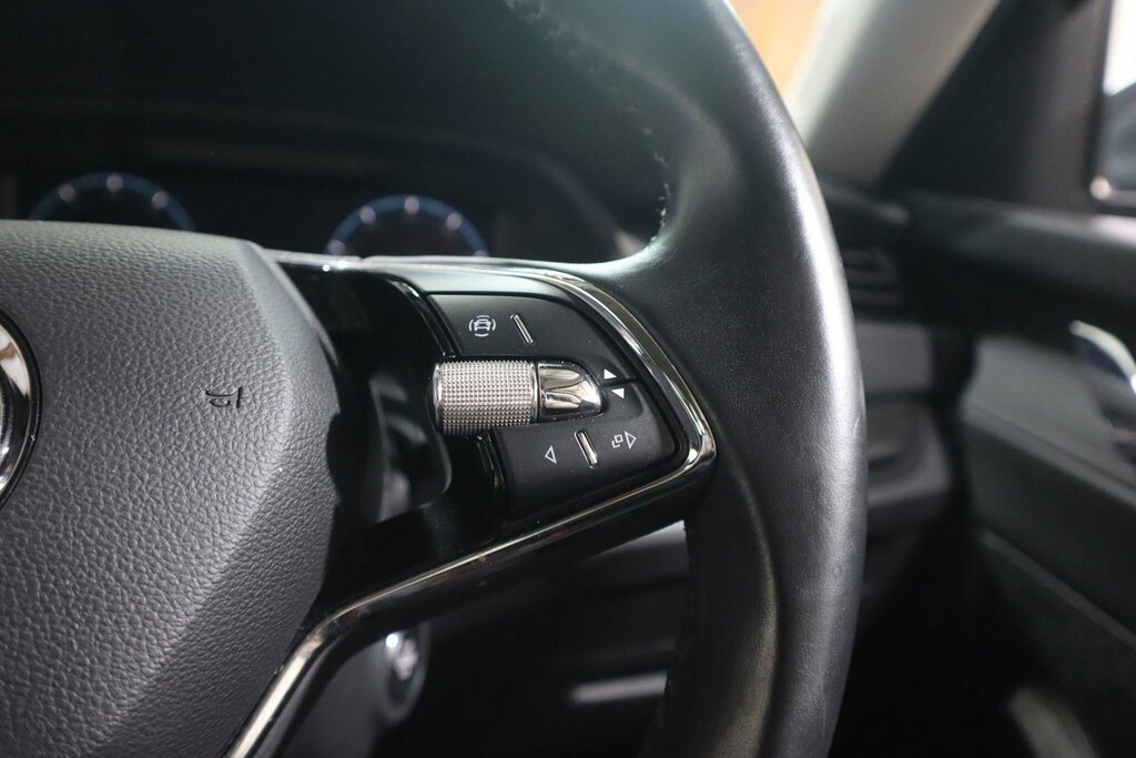 Skoda Octavia Tsi Act Se Silver #45