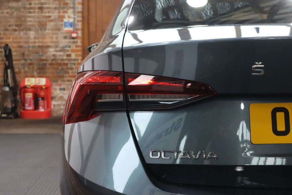 Skoda Octavia Tsi Act Se Silver #70