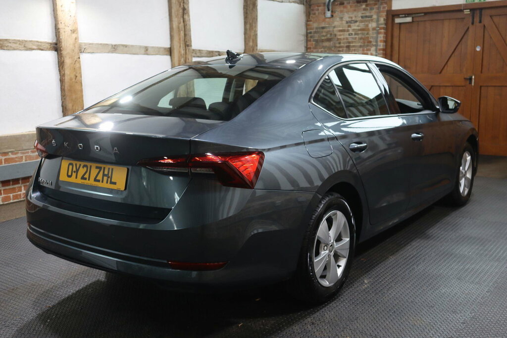 Skoda Octavia 1.5 Tsi Act Se First Edition Euro 6 S S Grey #6