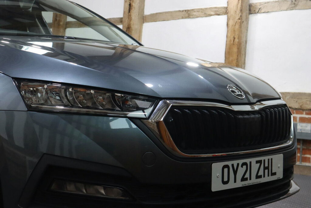 Skoda Octavia Tsi Act Se Silver #59