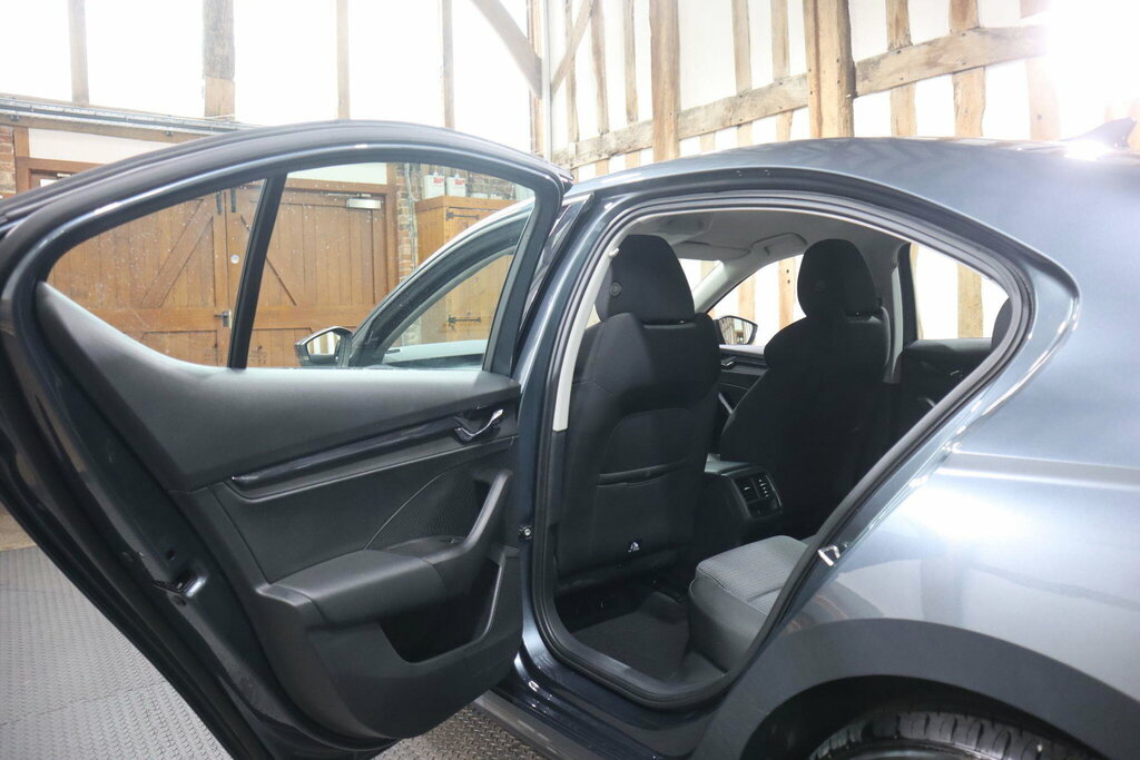 Skoda Octavia Tsi Act Se Silver #29