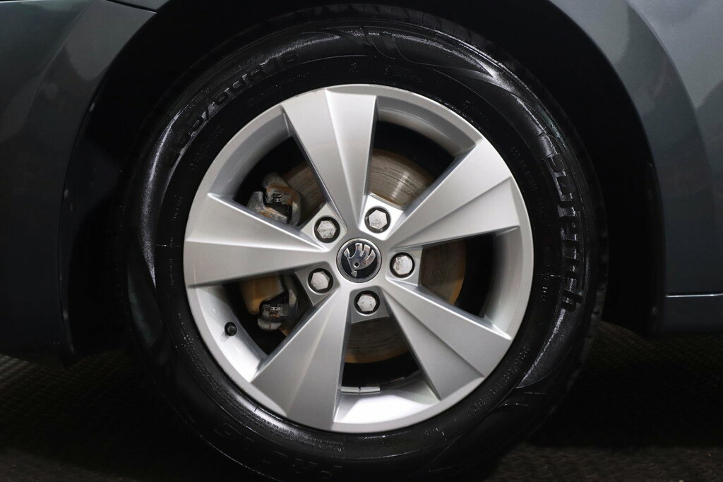 Skoda Octavia Tsi Act Se Silver #10