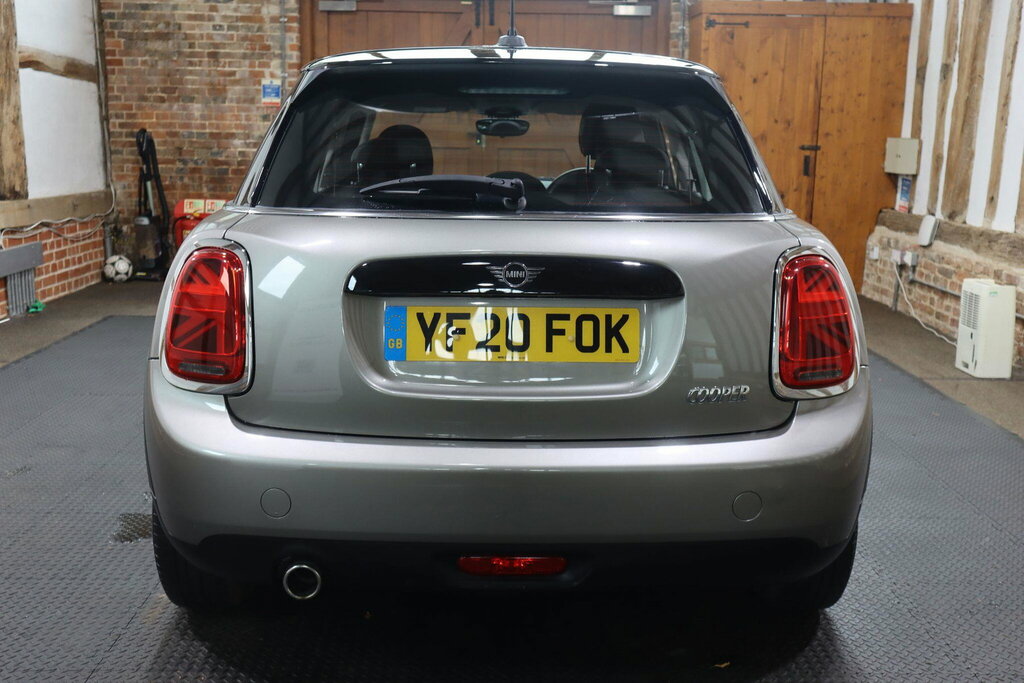 Mini Hatch 1.5 Cooper Classic Steptronic Euro 6 S S Silver #5