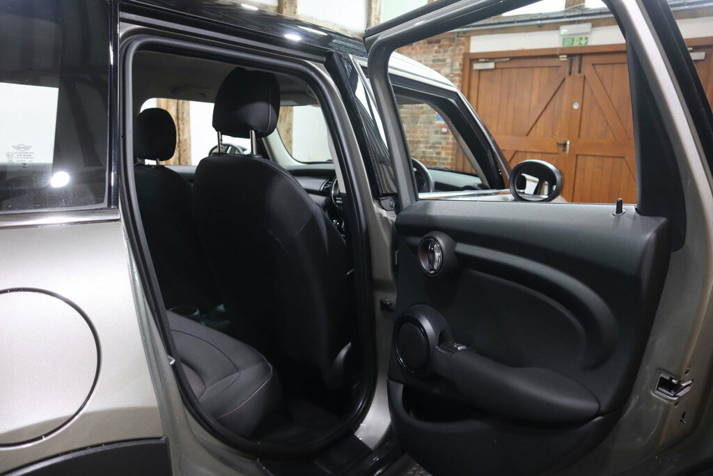Mini Hatch 135Kw Cooper S Level 1 33Kwh Grey #33