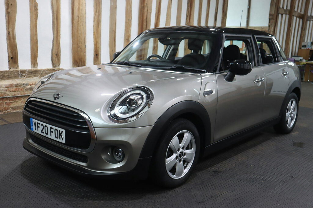 Mini Hatch 1.5 Cooper Classic Steptronic Euro 6 S S Silver #3