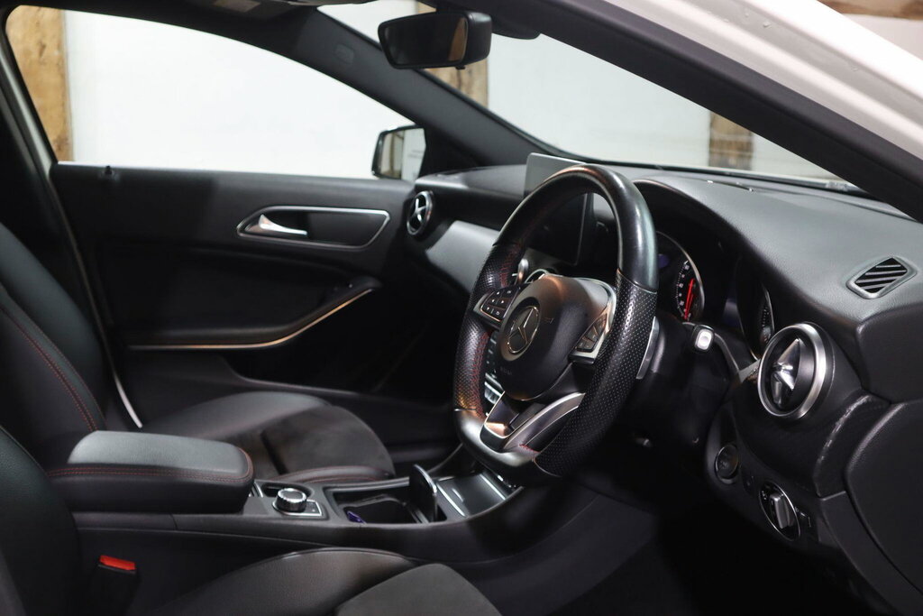 Mercedes-Benz A Class Hatchback Silver #15