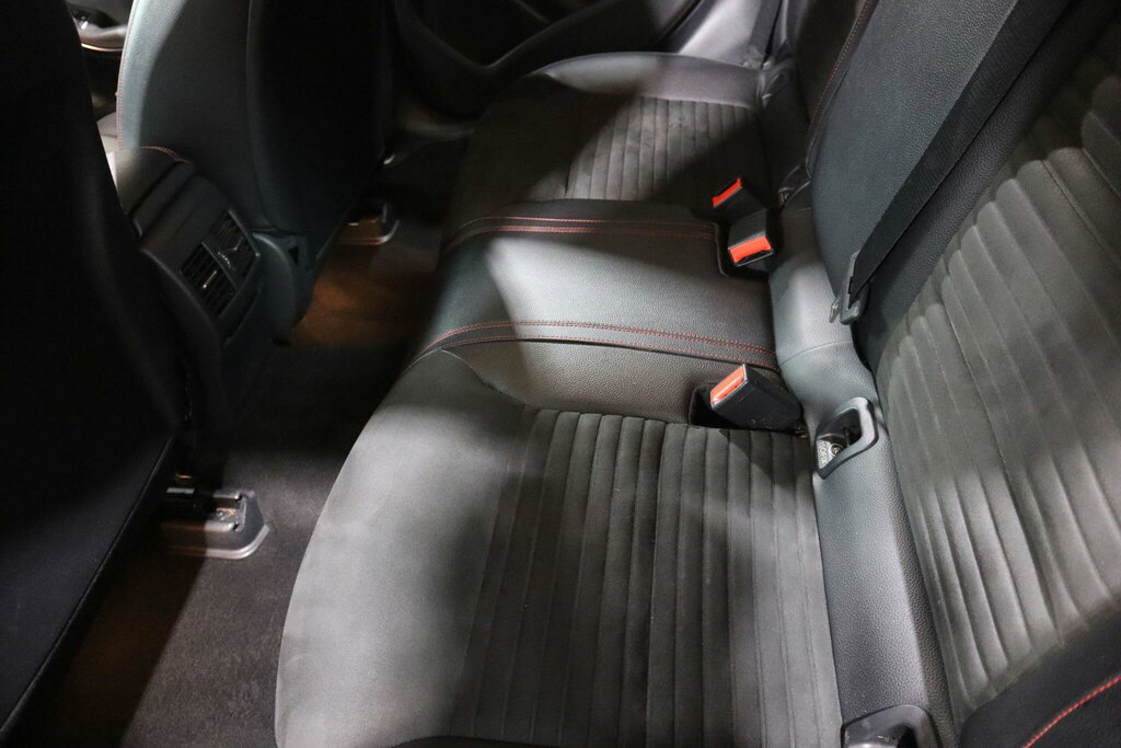 Mercedes-Benz A Class Hatchback Silver #31