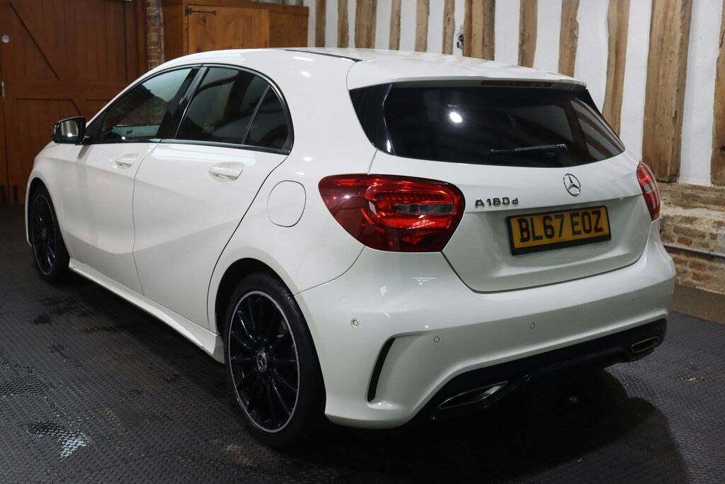 Mercedes-Benz A Class 1.5 A180d Amg Line Executive 7G-dct Euro 6 S S White #4