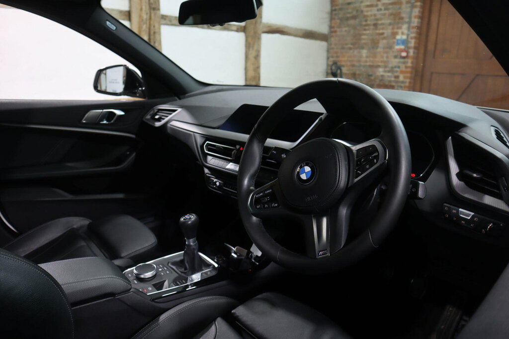 BMW 1 Series Hatchback Blue #21
