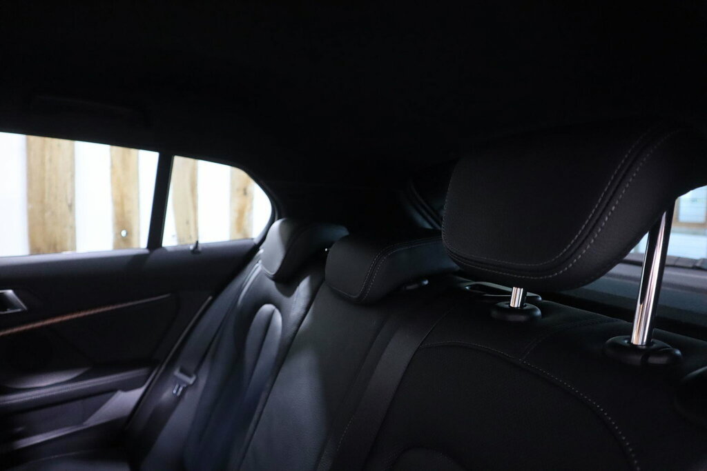 BMW 1 Series Hatchback Blue #31