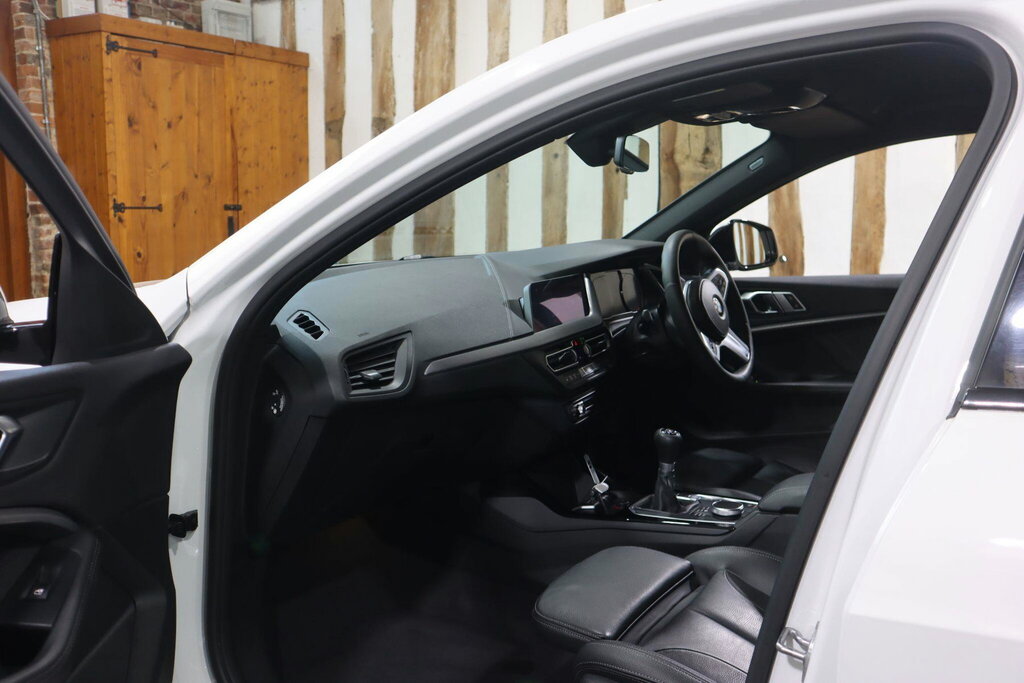 BMW 1 Series Hatchback Blue #23