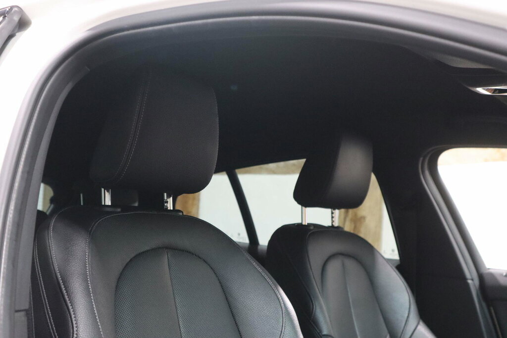 BMW 1 Series Hatchback Blue #18