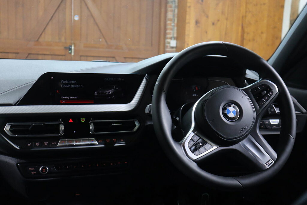 BMW 1 Series Hatchback Blue #43