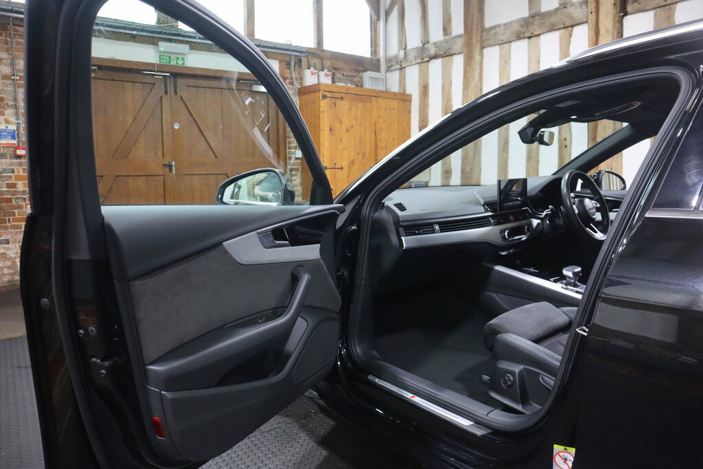 Audi A4 Avant S Line Grey #22
