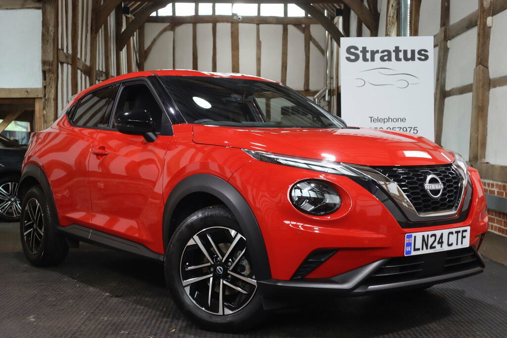 Nissan Juke 1.0 Dig-t N-connecta Euro 6 S S Red
