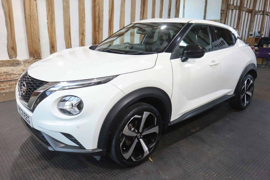 Nissan Juke 1.0 Dig-t Tekna Euro 6 S S White #3