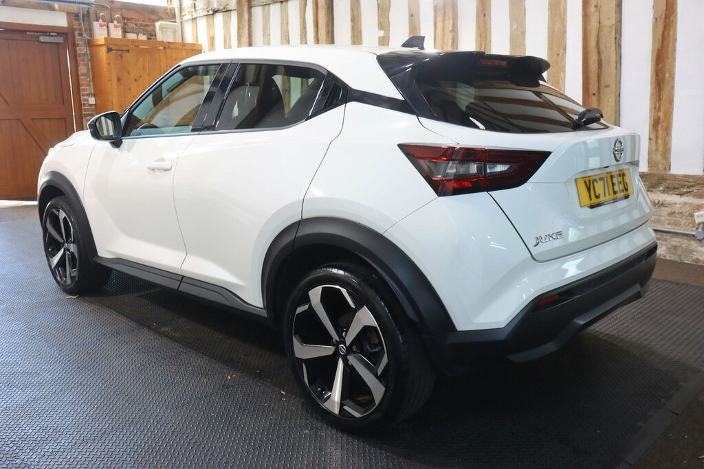 Nissan Juke 1.0 Dig-t Tekna Euro 6 S S White #4