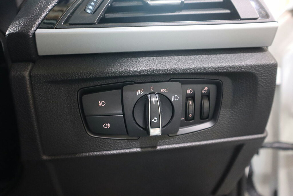 BMW 2 Series M240i Nav Step White #30