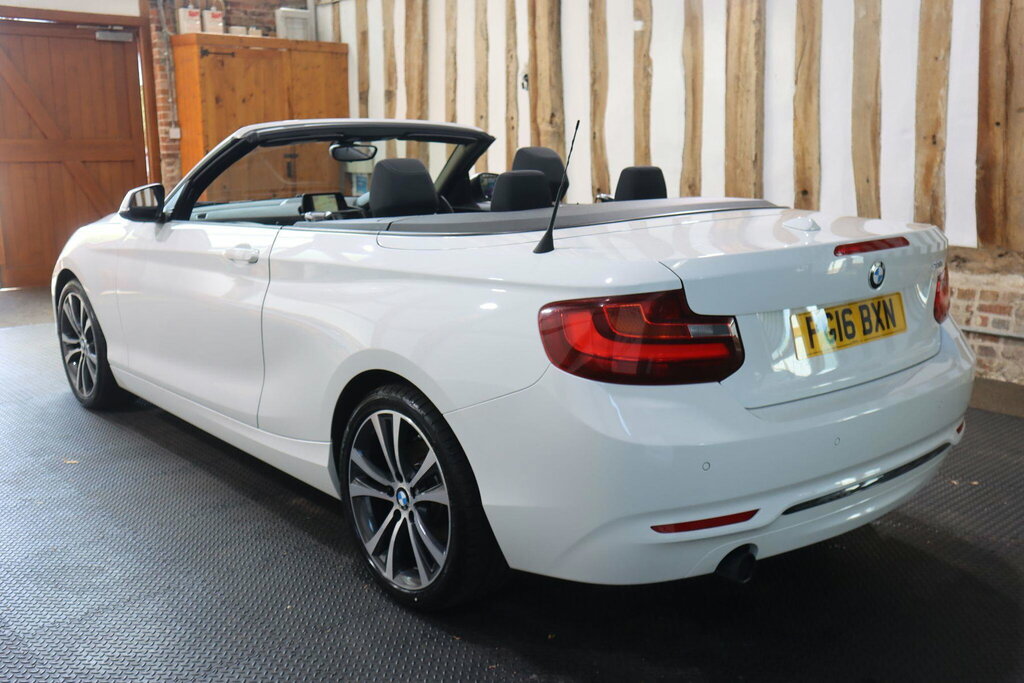 BMW 2 Series 1.5 218I Sport Euro 6 S S White #4