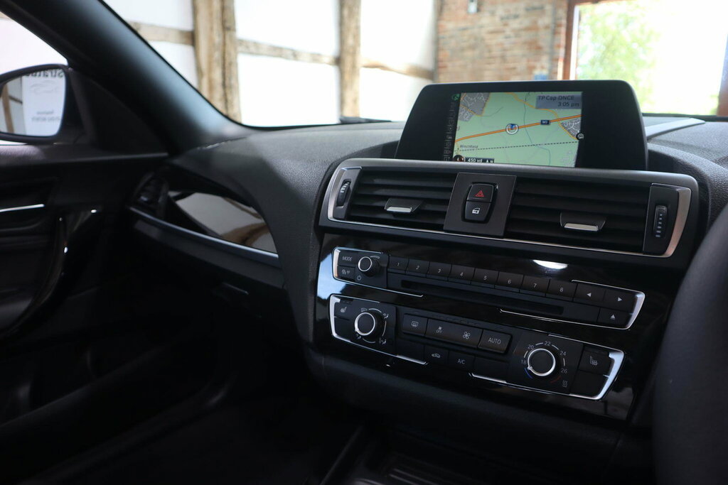 BMW 2 Series M240i Nav Step White #17