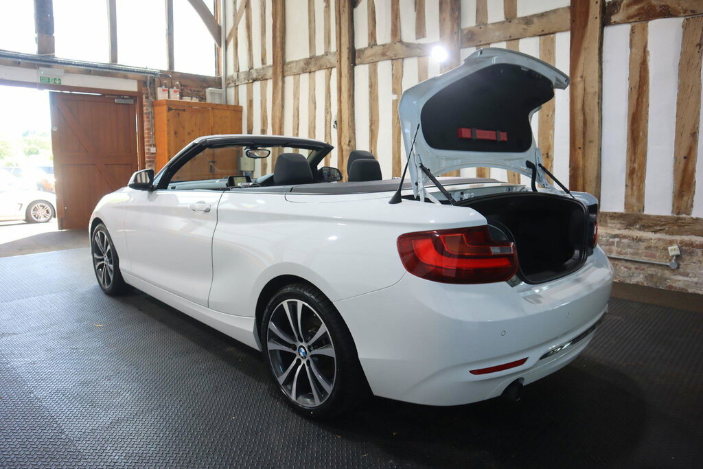 BMW 2 Series M240i Nav Step White #51