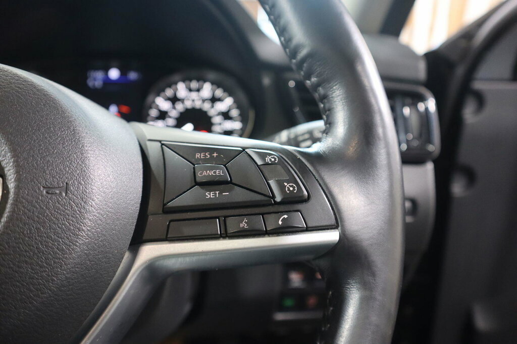 Nissan X-Trail Tekna Black #27