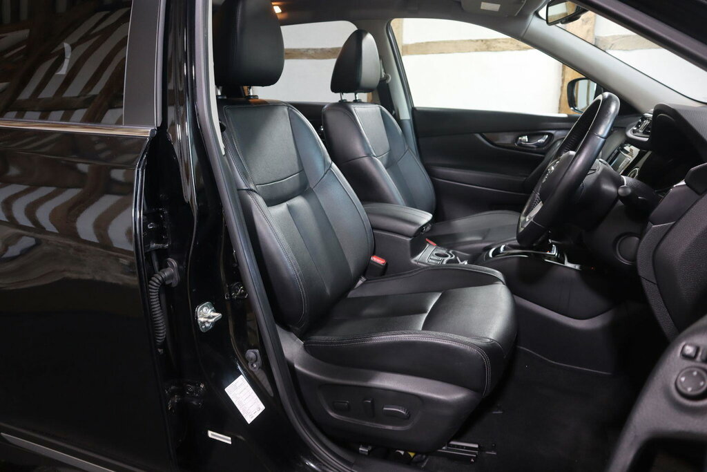Nissan X-Trail Tekna Black #11