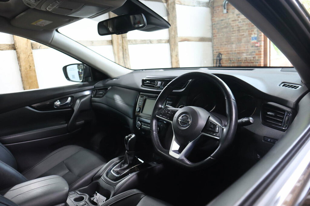 Nissan X-Trail Tekna Black #75