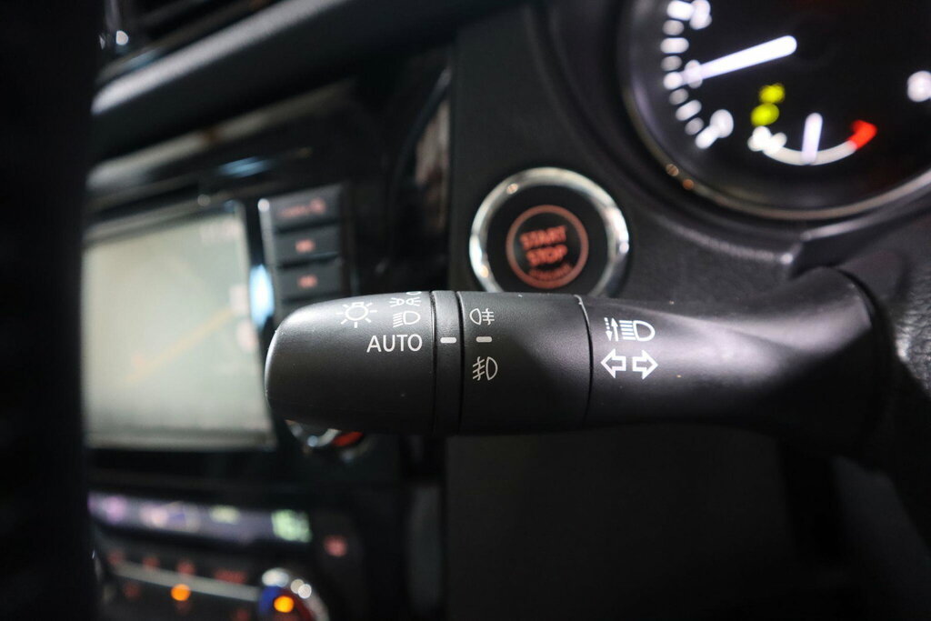 Nissan X-Trail Tekna Black #28