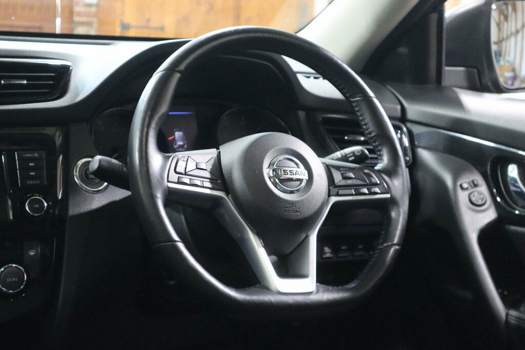 Nissan X-Trail Tekna Black #46