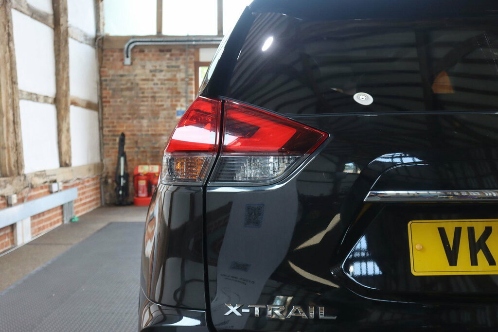 Nissan X-Trail Tekna Black #63