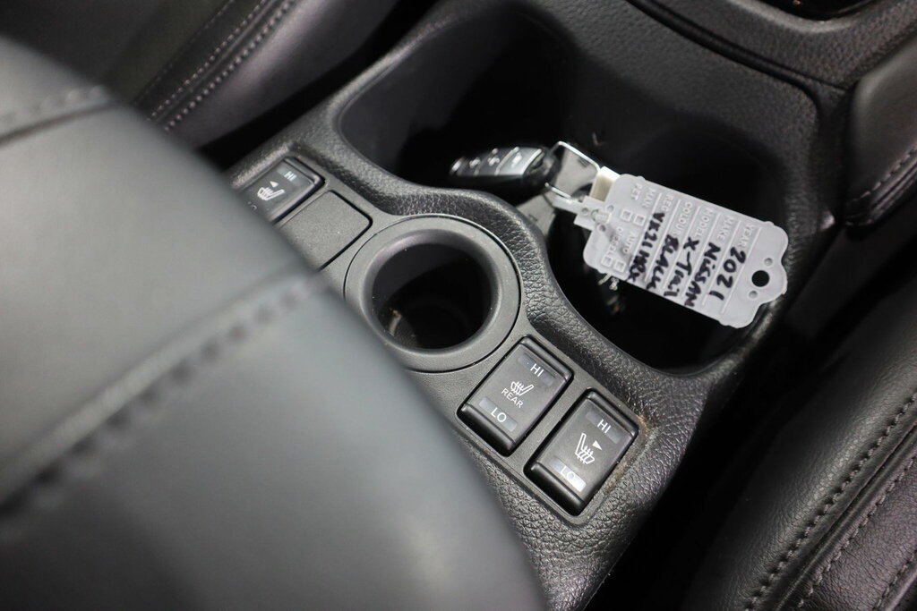 Nissan X-Trail Tekna Black #25