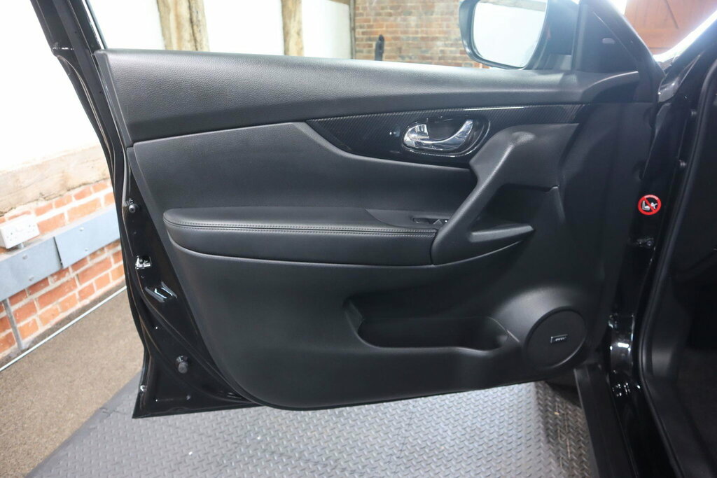 Nissan X-Trail Tekna Black #38