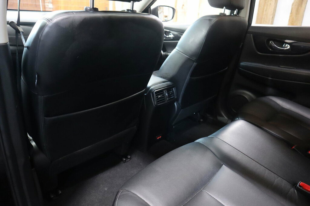 Nissan X-Trail Tekna Black #43